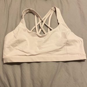 Lululemon Free to be Serene Bra